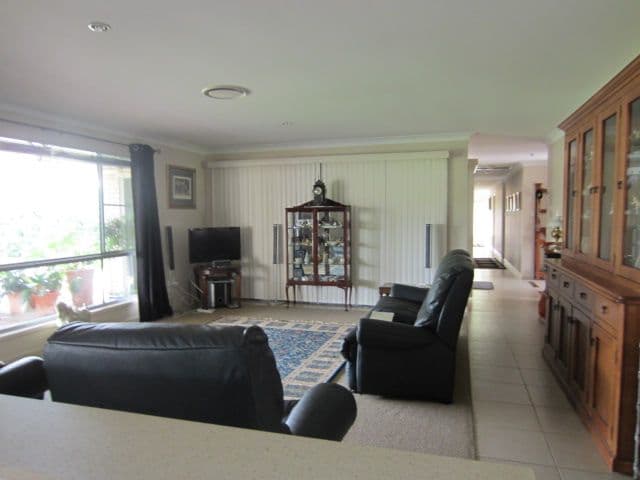 32 Bunya View Drive, HIGHFIELDS QLD 4352, Highfields - Thumbnail 5
