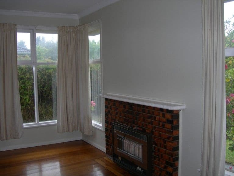 15  Gainsborough Road, MENTONE VIC 3194, Mentone - Thumbnail 2