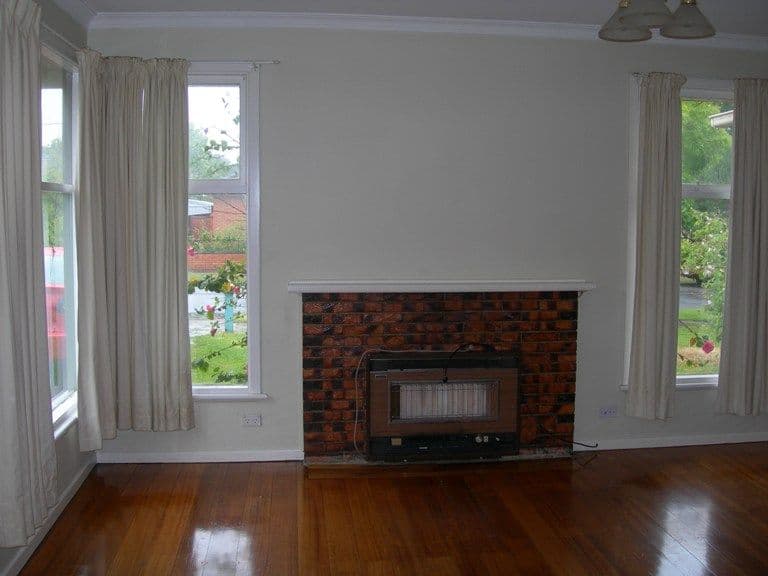 15  Gainsborough Road, MENTONE VIC 3194, Mentone - Thumbnail 3