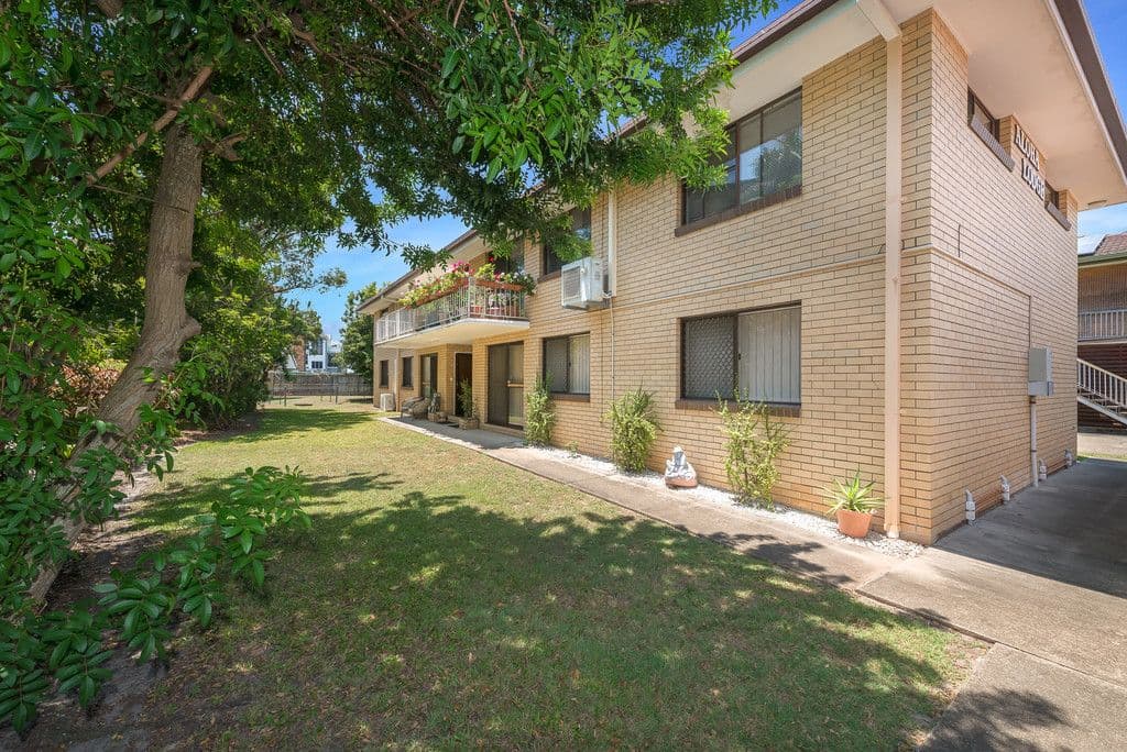 61 Bayview Street, Runaway Bay QLD 4216, Runaway Bay - Thumbnail 2
