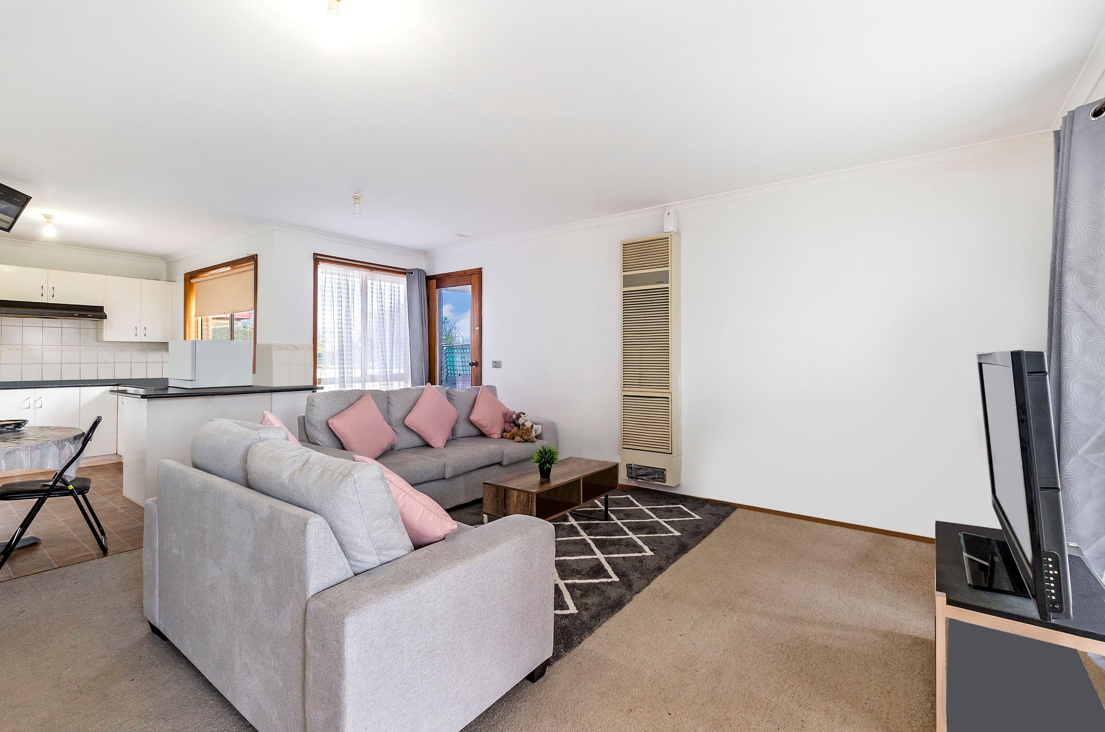4 Caroville Drive, Warrnambool VIC 3280, Warrnambool - Thumbnail 2