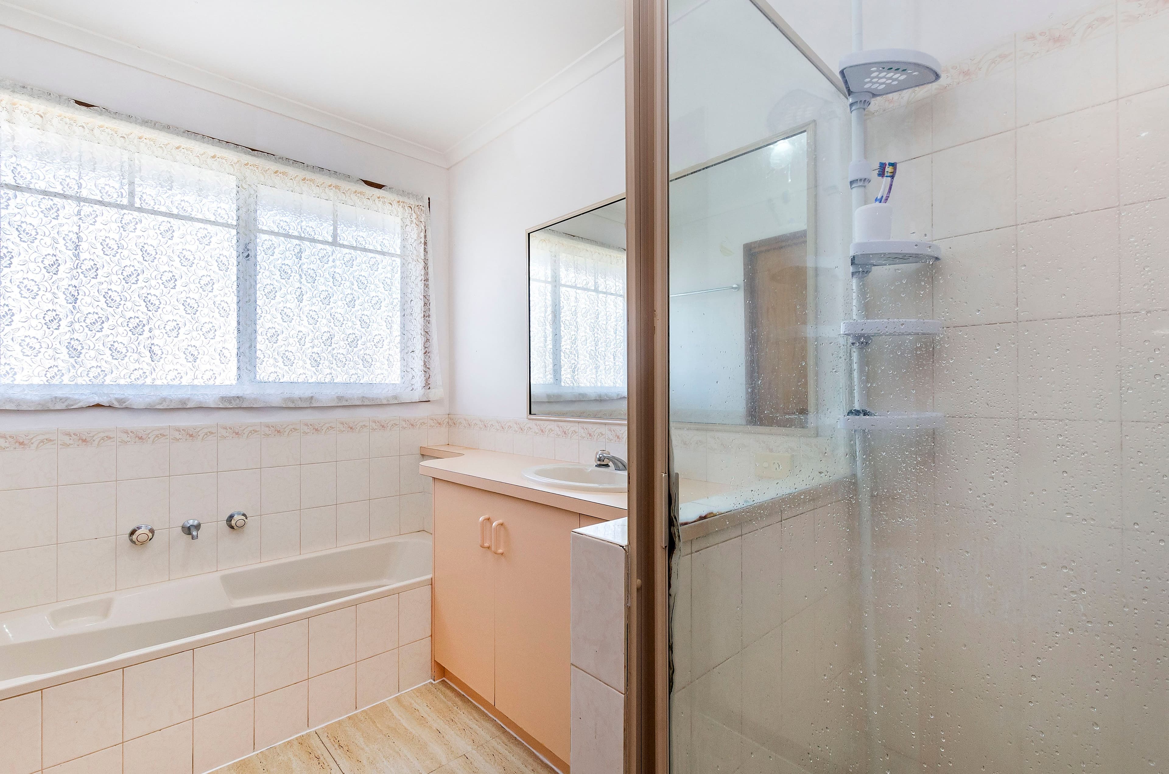 4 Caroville Drive, Warrnambool VIC 3280, Warrnambool - Thumbnail 5
