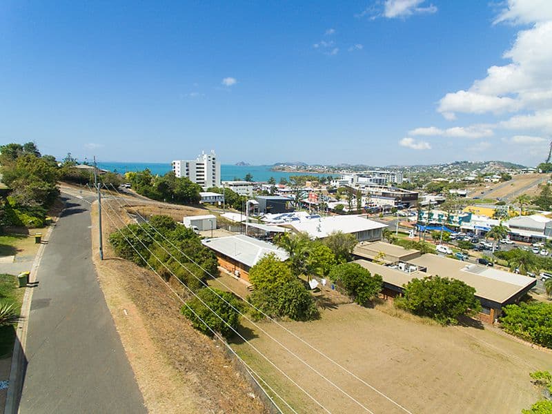 21 Raymond Terrace, Yeppoon QLD 4703, Yeppoon - Thumbnail 3