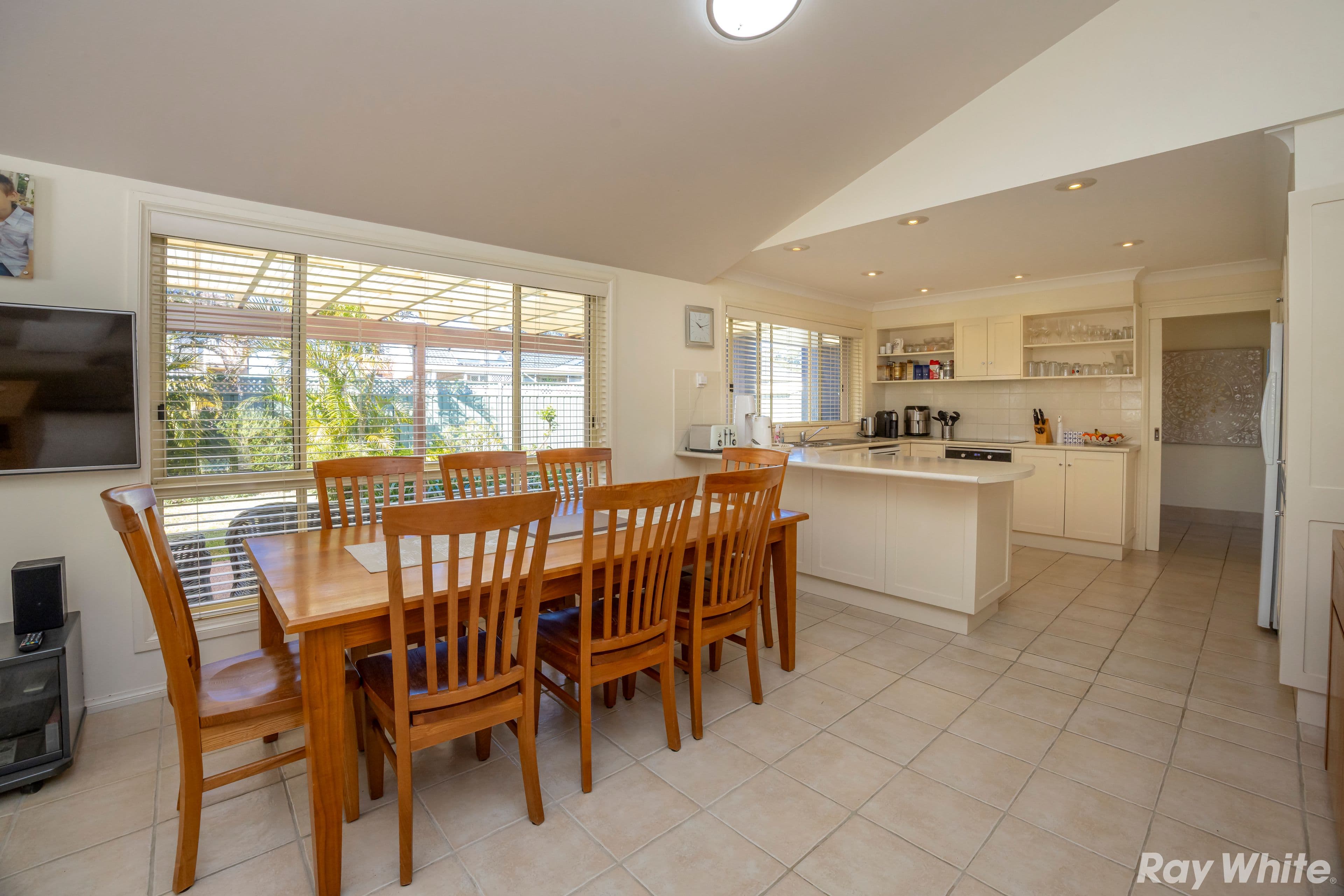 8 Palmway Crescent, Tuncurry NSW 2428, Tuncurry - Thumbnail 7