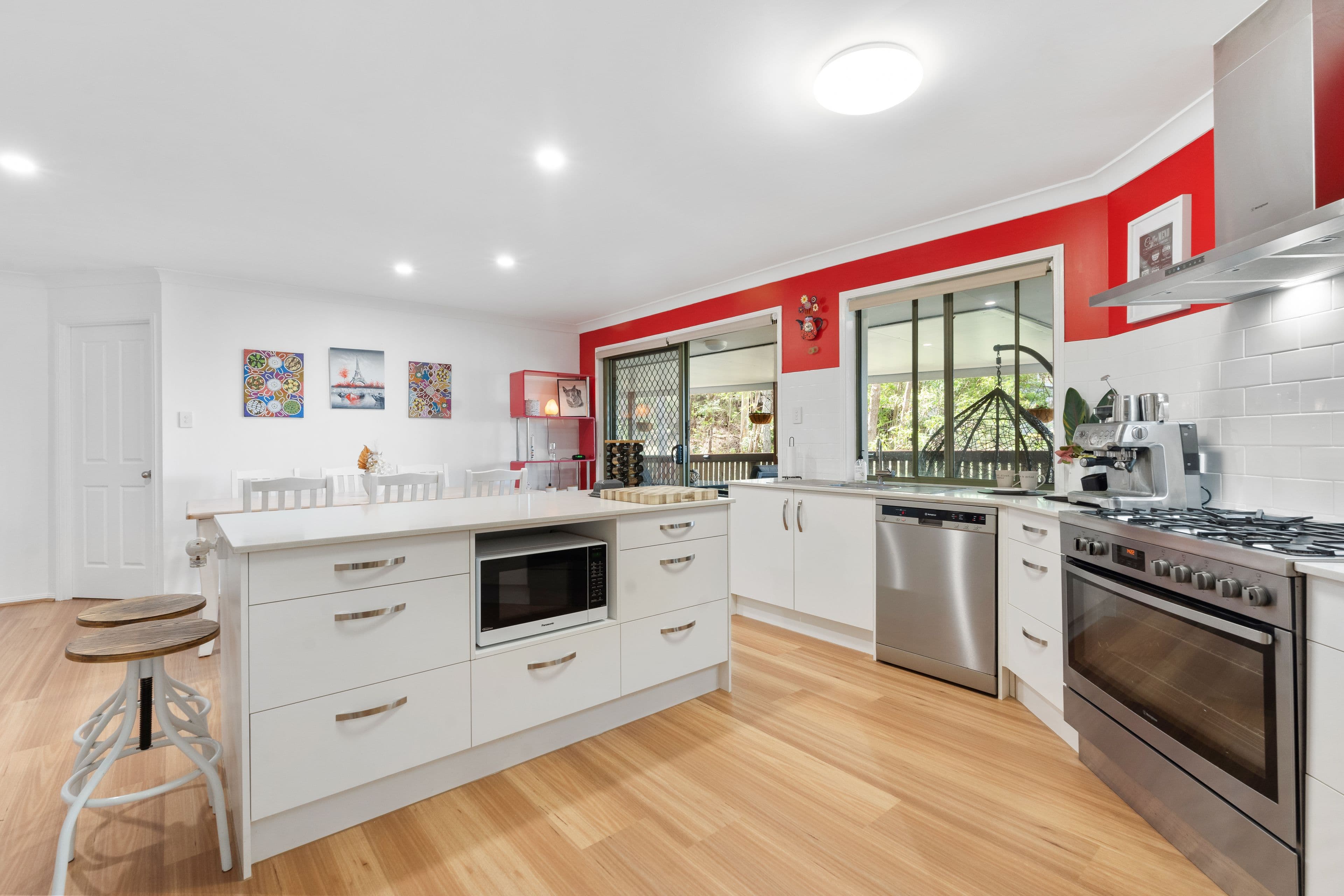 10 McNamara Court, Oxenford QLD 4210, Oxenford - Image 1