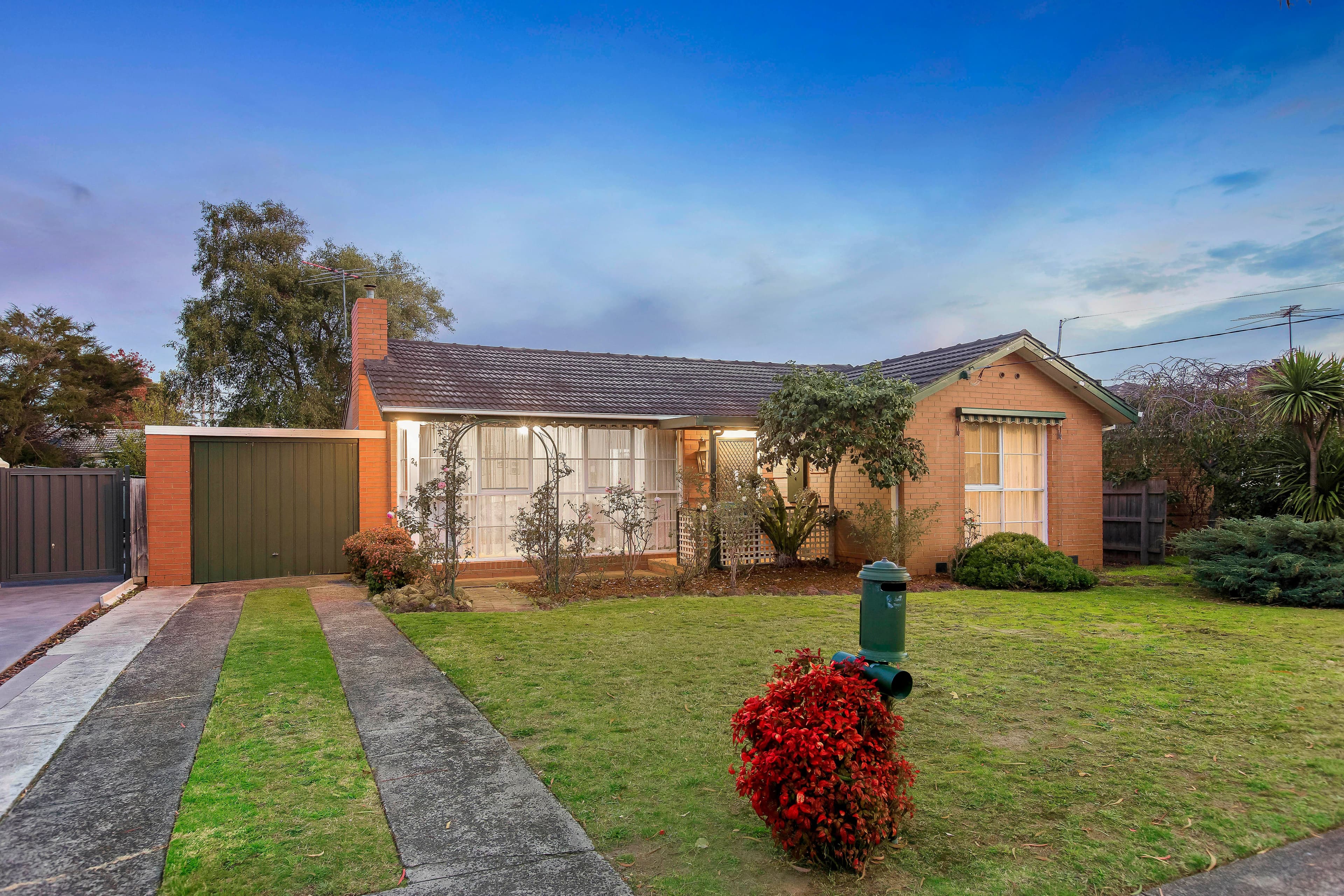 24 Brentwood Crescent, Frankston VIC 3199, Frankston - Image 1