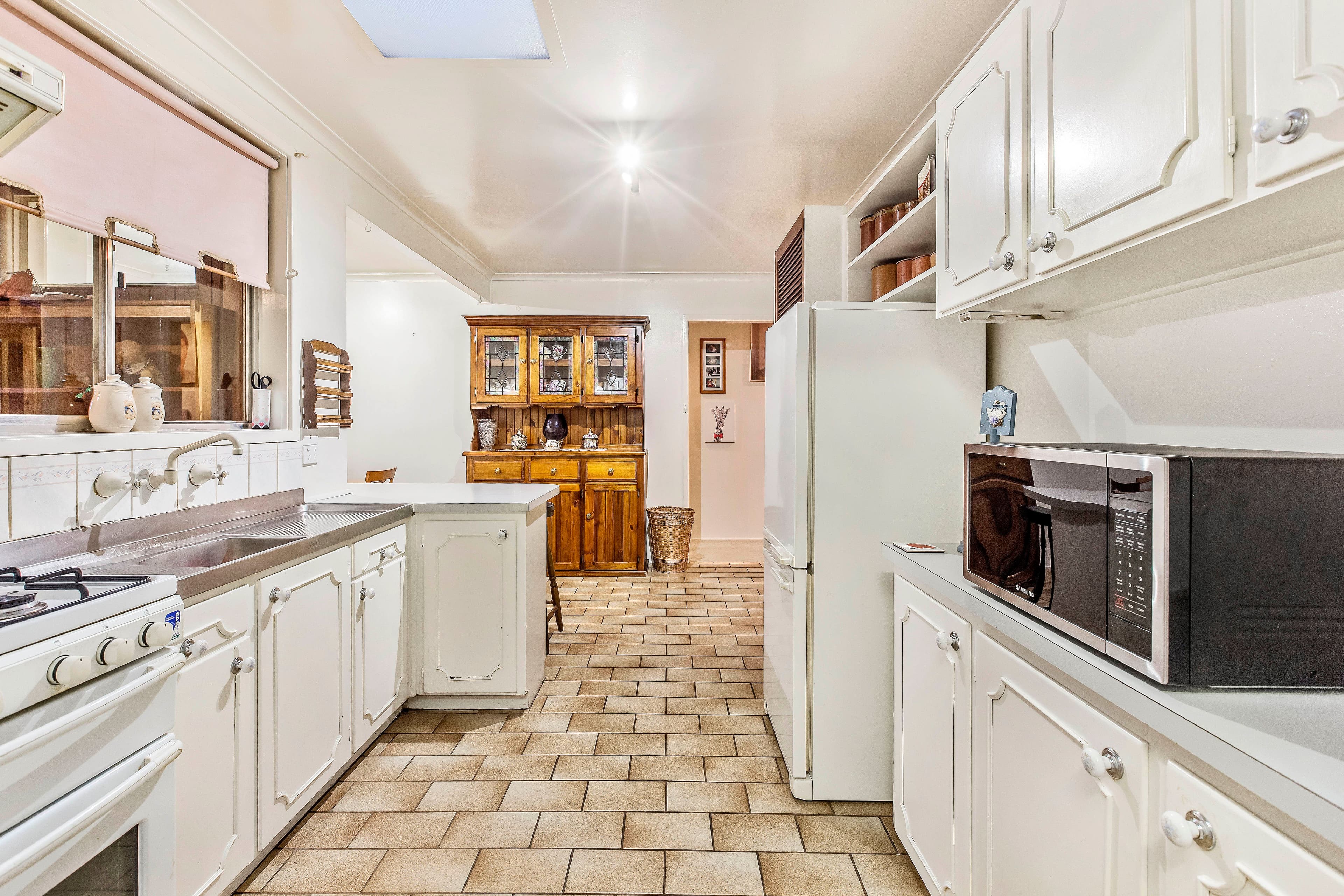 24 Brentwood Crescent, Frankston VIC 3199, Frankston - Thumbnail 3
