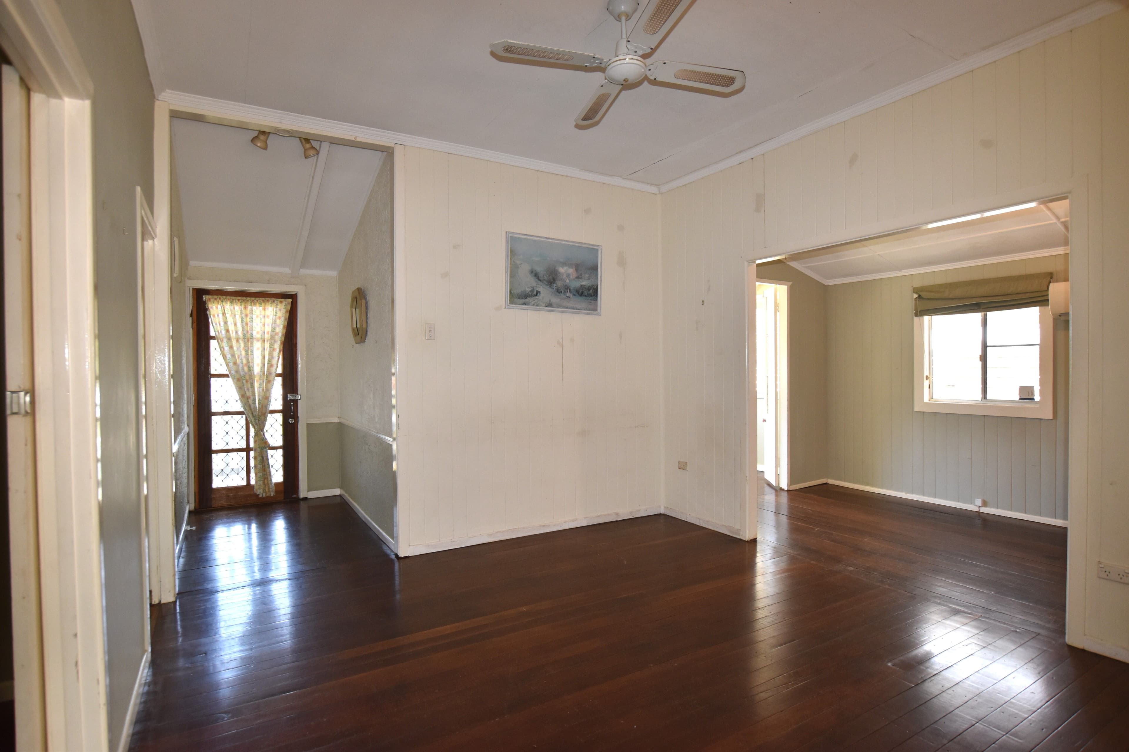 24 Williamson Street, West Gladstone QLD 4680, West Gladstone - Thumbnail 4