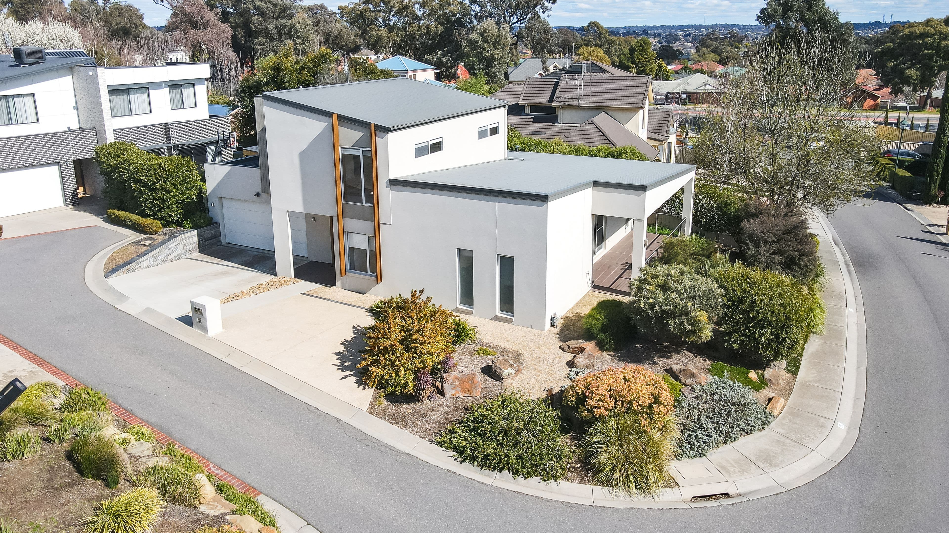 16 Lakewood Drive, Kennington VIC 3550, Kennington - Thumbnail 2
