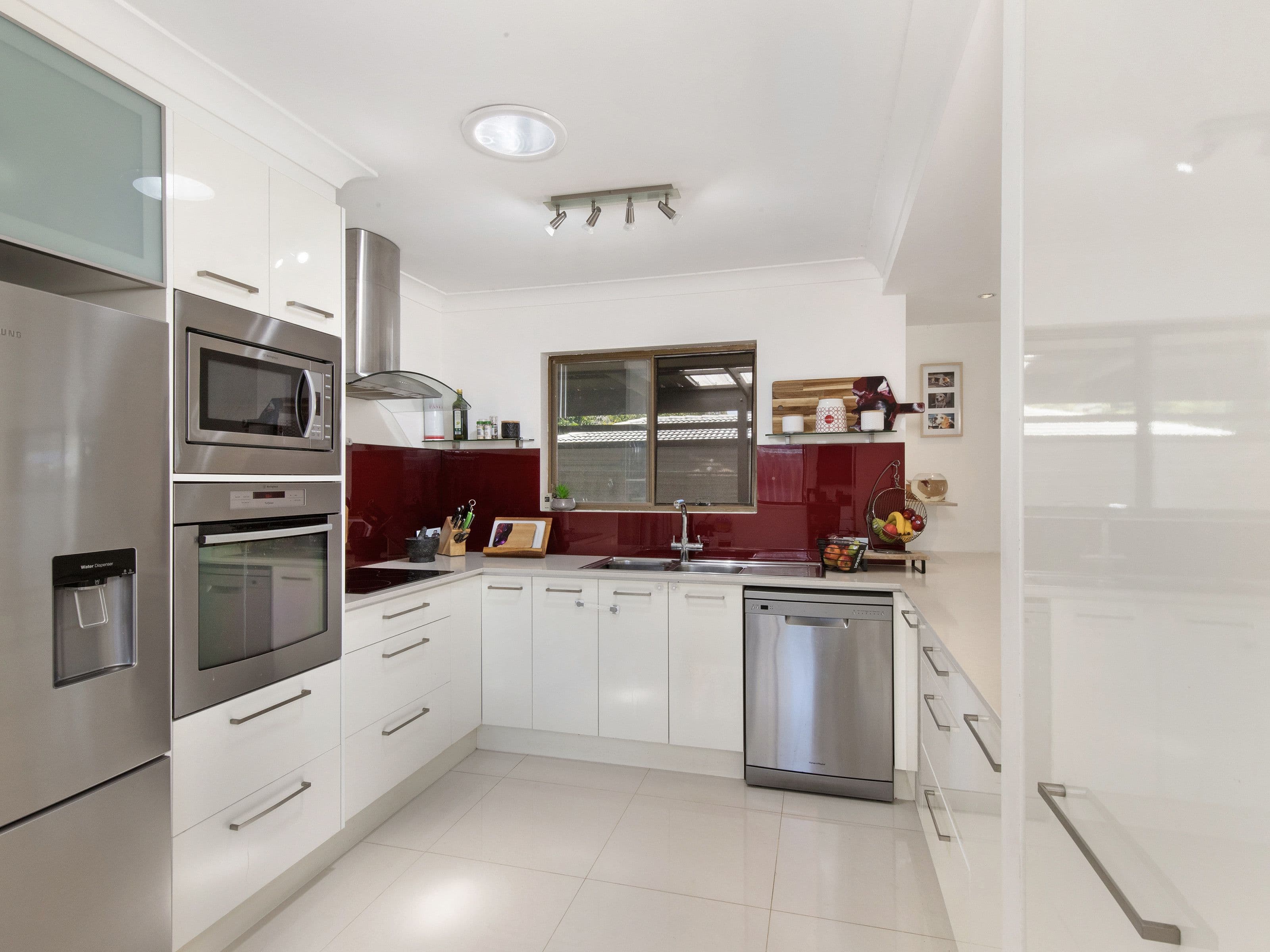 11 Nalkari Street, Coombabah QLD 4216, Coombabah - Thumbnail 4