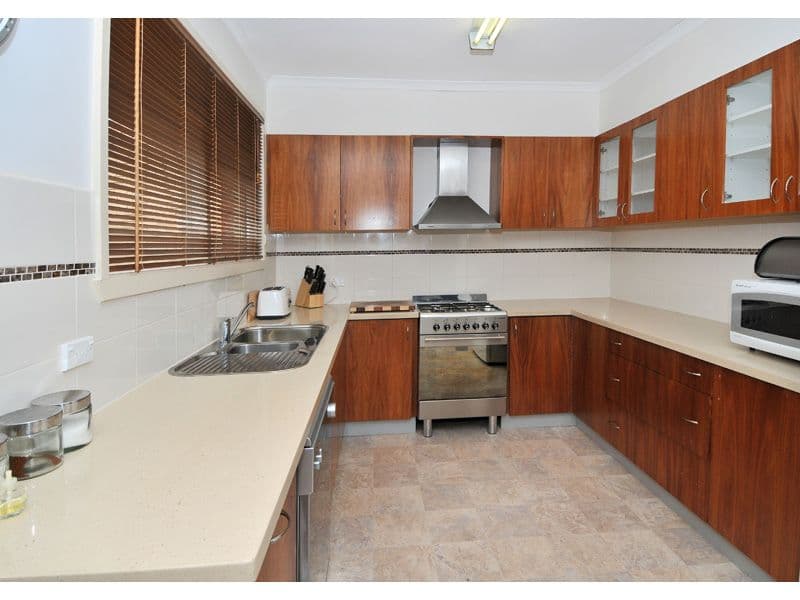 8 Fern Court, CRAIGIEBURN VIC 3064, Craigieburn - Thumbnail 4