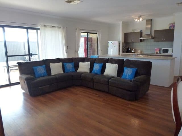 33 Nocturne Rise, BULLSBROOK WA 6084, Bullsbrook - Thumbnail 6