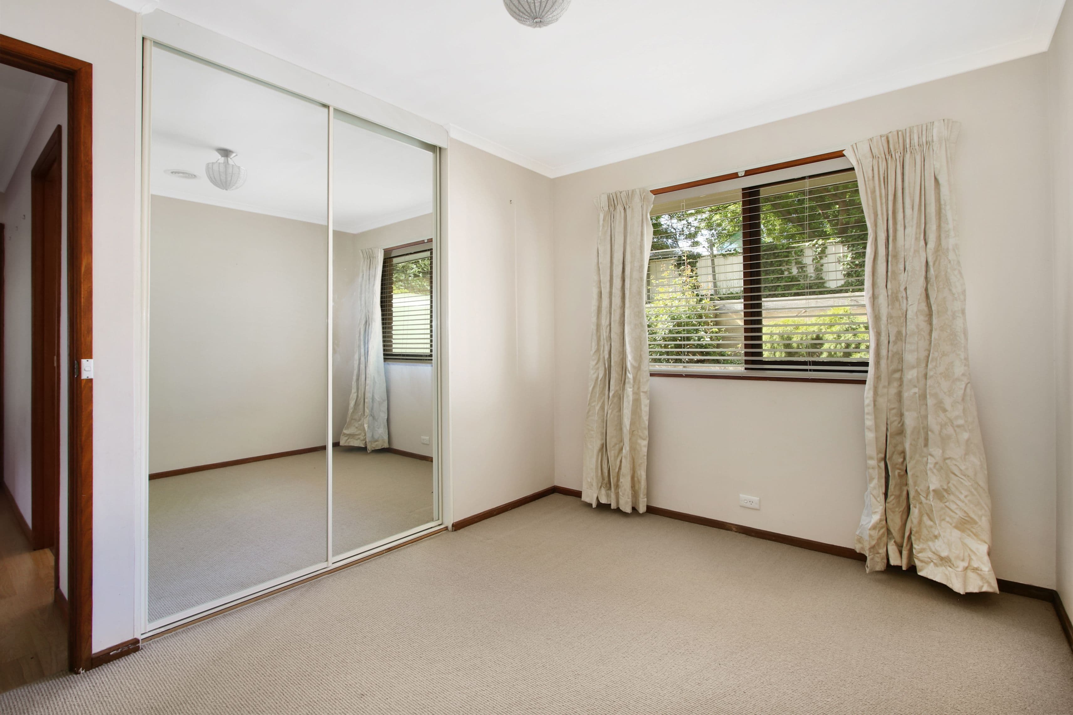 4 Kiewa East Road, Kiewa VIC 3691, Kiewa - Thumbnail 8