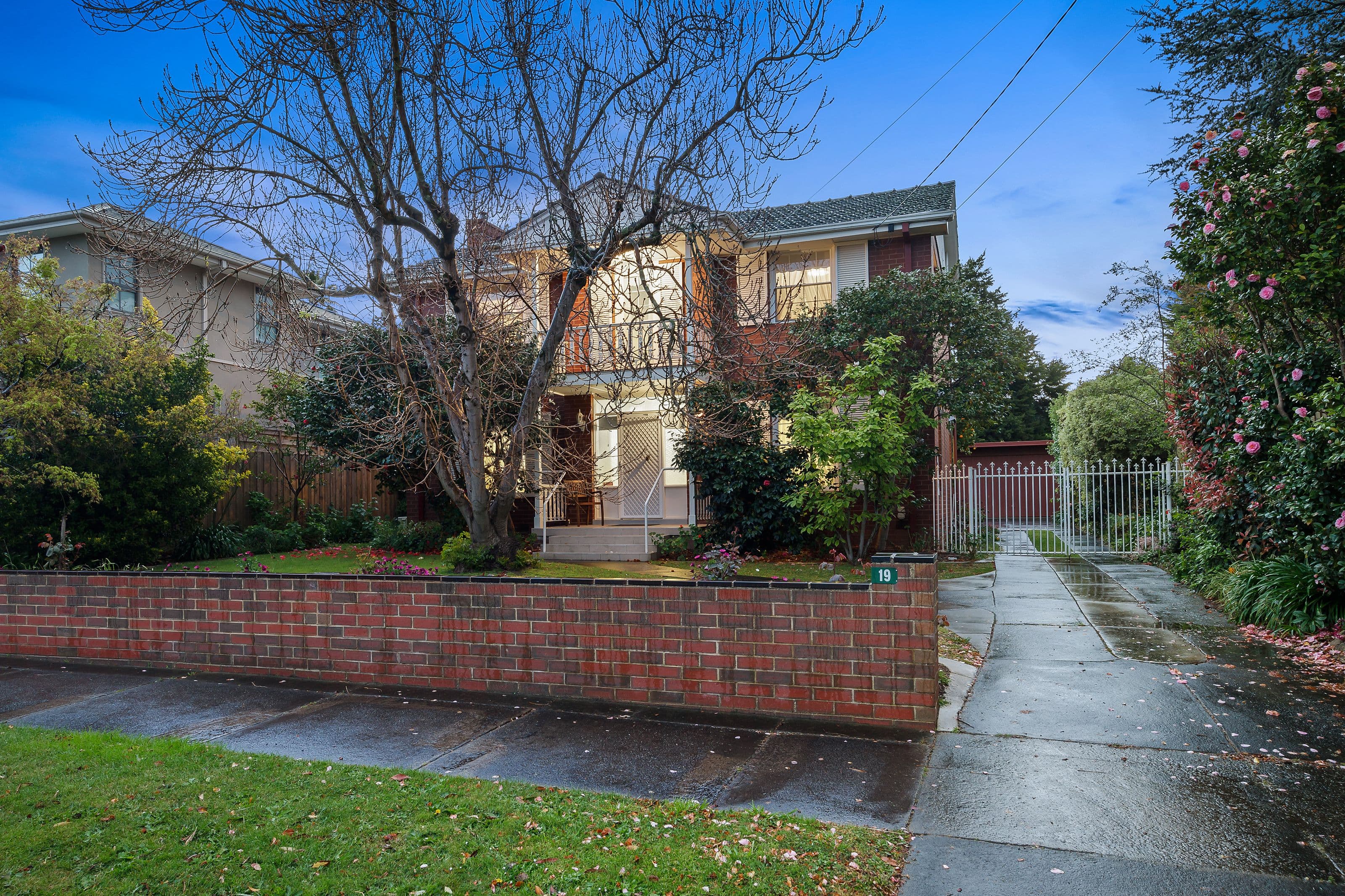 19 Blue Hills Avenue, Mount Waverley VIC 3149, Mount Waverley - Image 1
