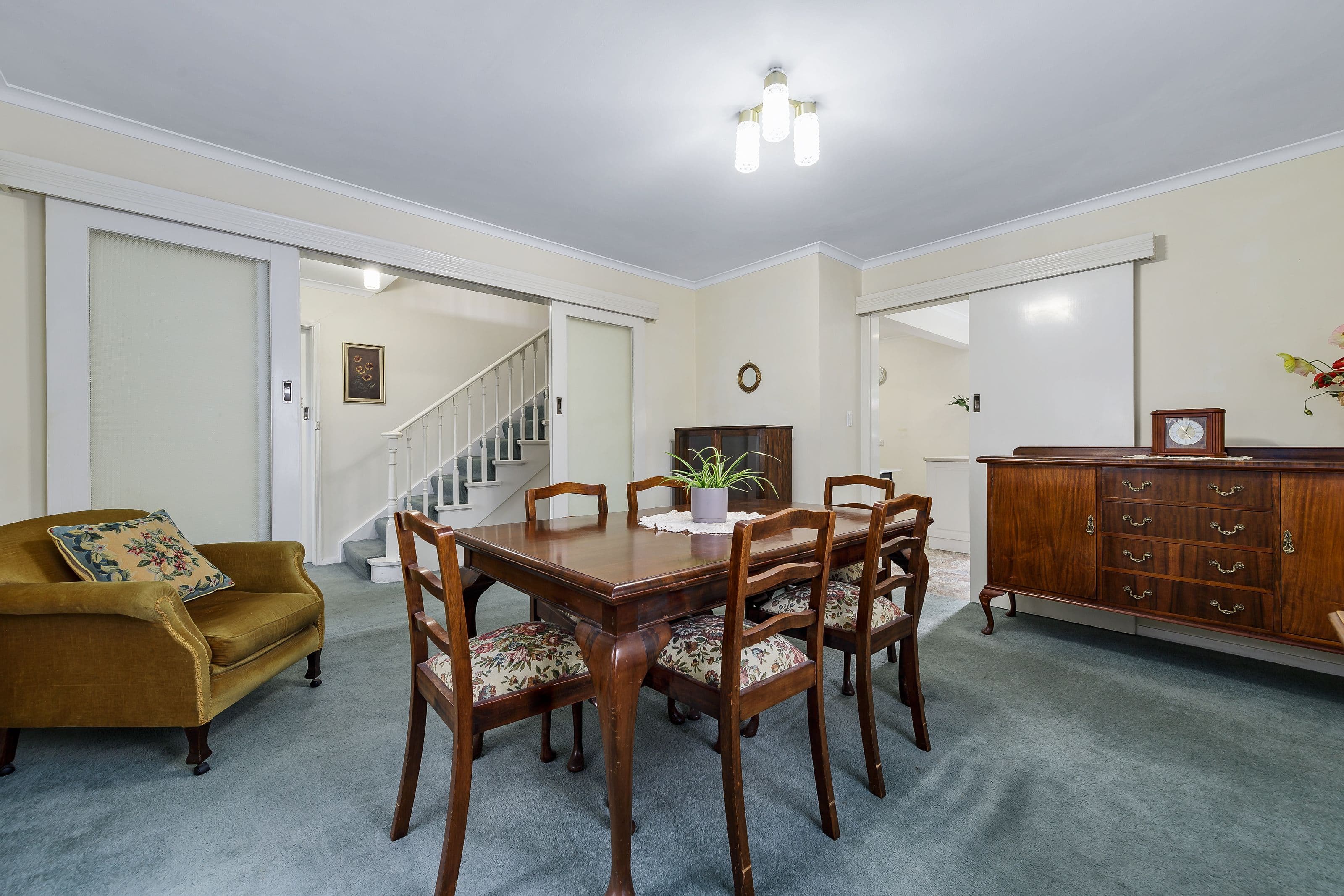 19 Blue Hills Avenue, Mount Waverley VIC 3149, Mount Waverley - Thumbnail 3