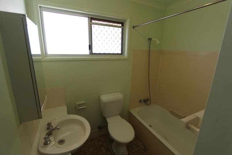 7 Cypress Street, Charleville QLD 4470, Charleville - Thumbnail 5