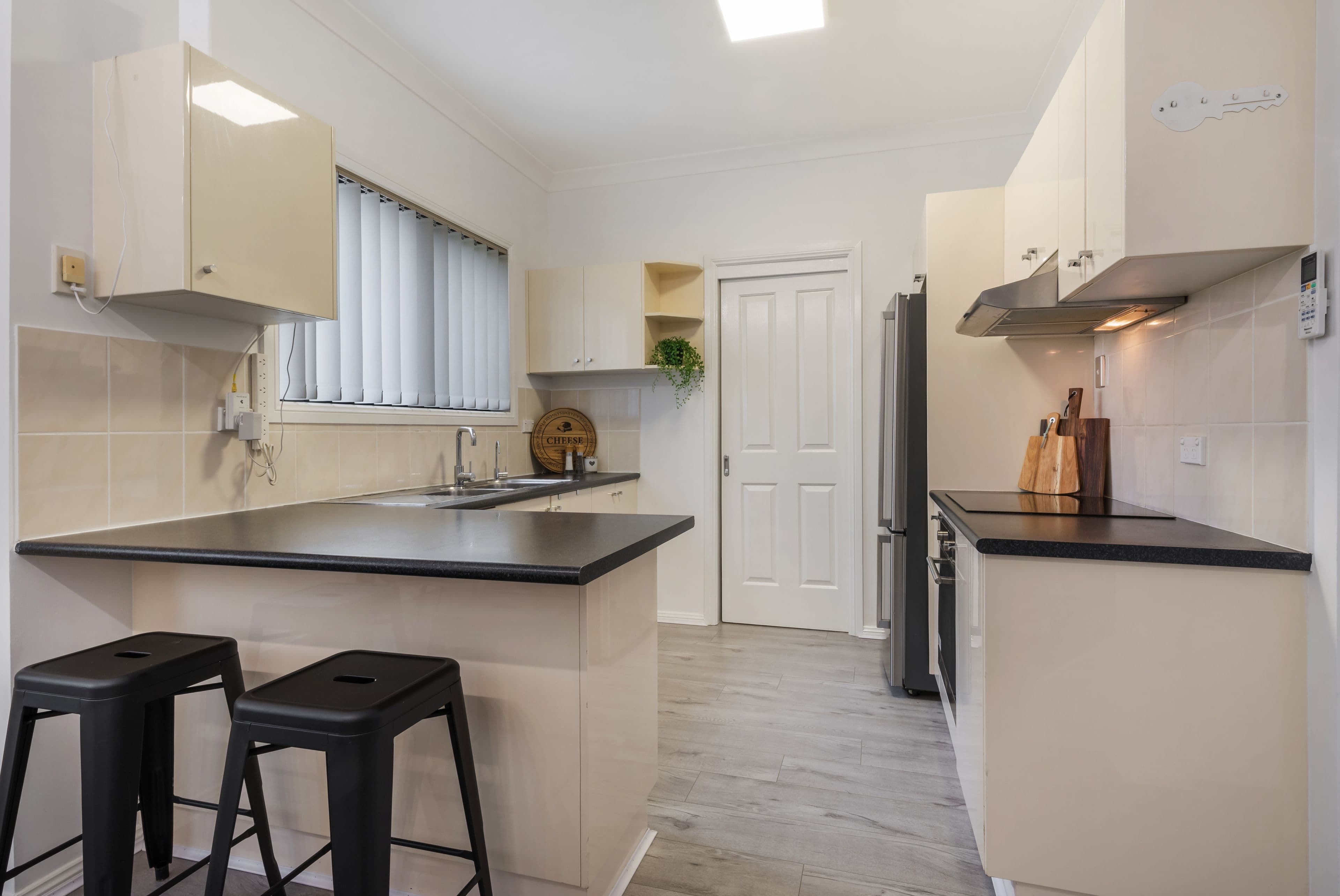 6 Chappel Avenue, Green Valley NSW 2168, Green Valley - Thumbnail 7