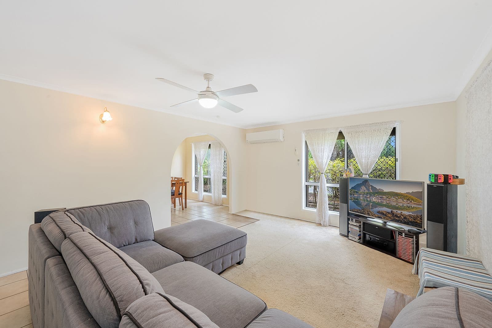 25 BUCKNOR Drive, Deception Bay QLD 4508, Deception Bay - Thumbnail 3