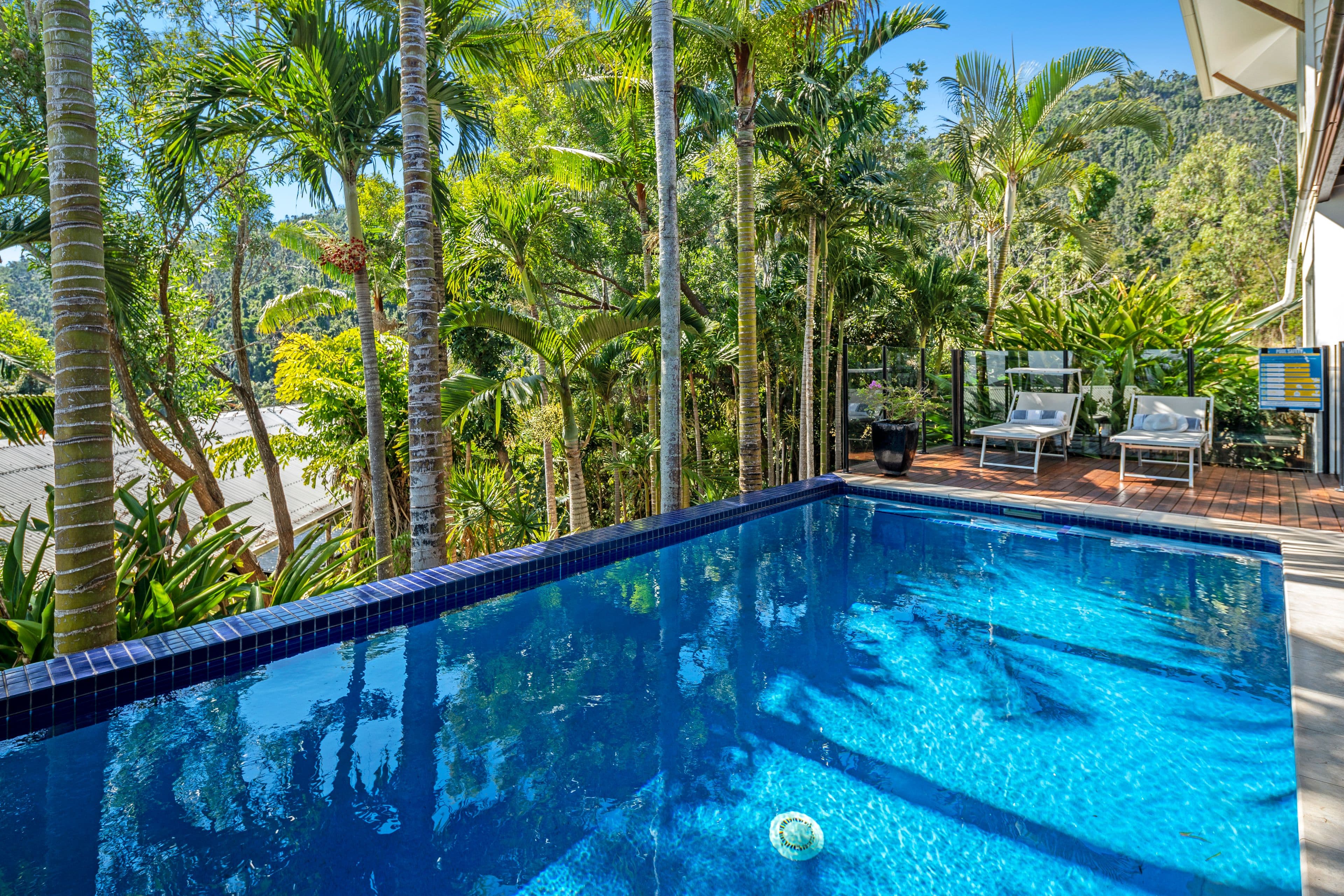 18 Macona Crescent, Cannonvale QLD 4802, Cannonvale - Thumbnail 3