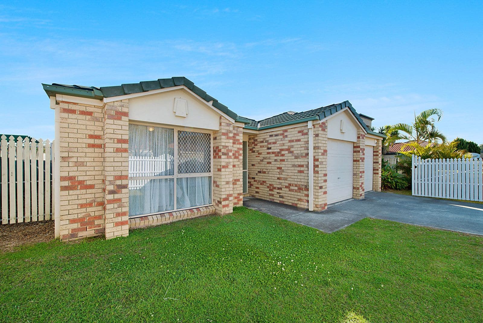 55 Coventry Circuit, Carindale QLD 4152, Carindale - Thumbnail 2