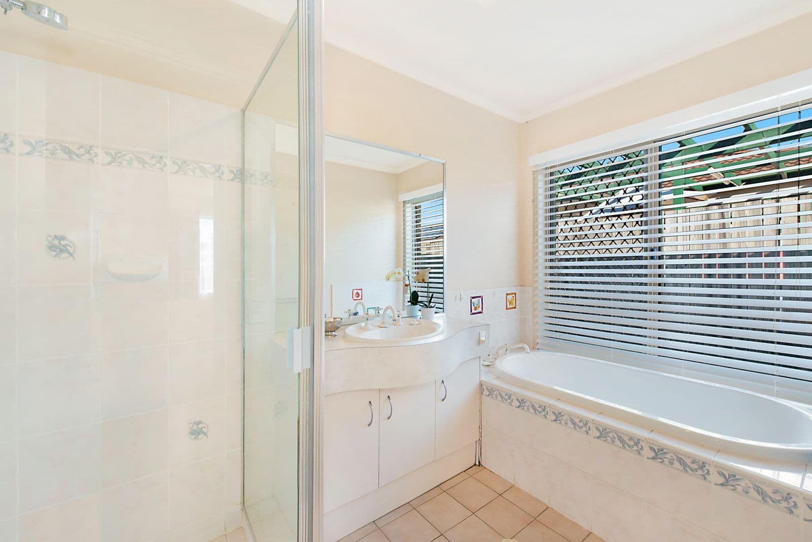 55 Coventry Circuit, Carindale QLD 4152, Carindale - Thumbnail 7
