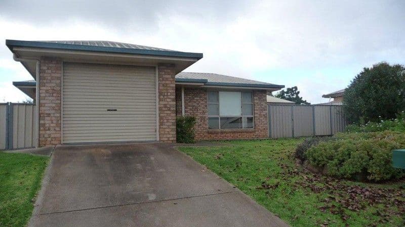 35 Gainsborough Drive, GLENVALE QLD 4350, Glenvale - Image 1