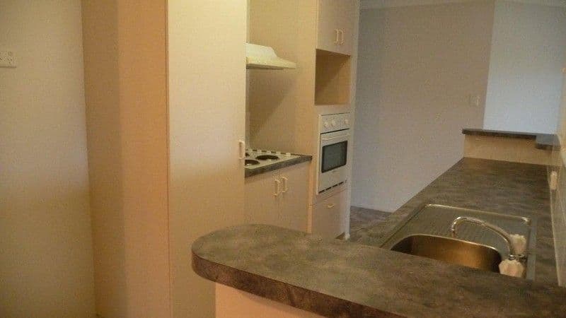 35 Gainsborough Drive, GLENVALE QLD 4350, Glenvale - Thumbnail 3