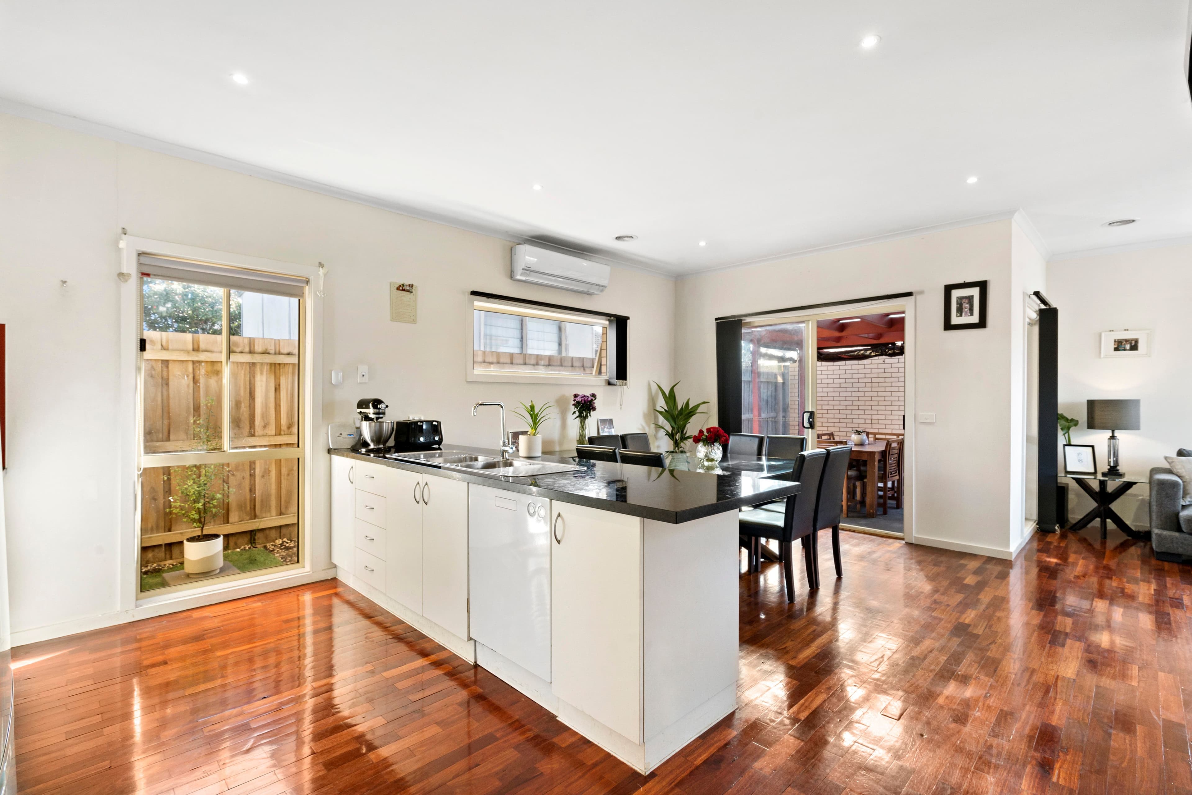 33 Manoon Road, Clayton South VIC 3169, Clayton South - Thumbnail 5