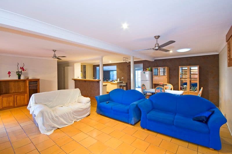 81 Twenty Fifth Avenue, PALM BEACH QLD 4221, Palm Beach - Thumbnail 4