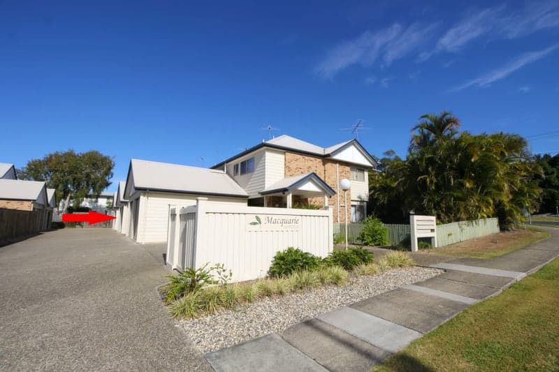 201/1-5 Pine Avenue, Little Bay - Image 1