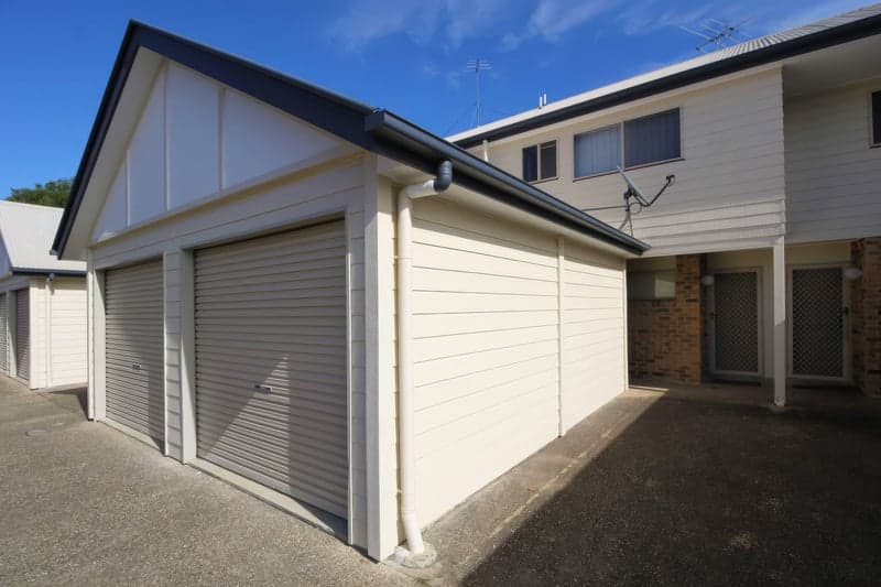 201/1-5 Pine Avenue, Little Bay - Thumbnail 2