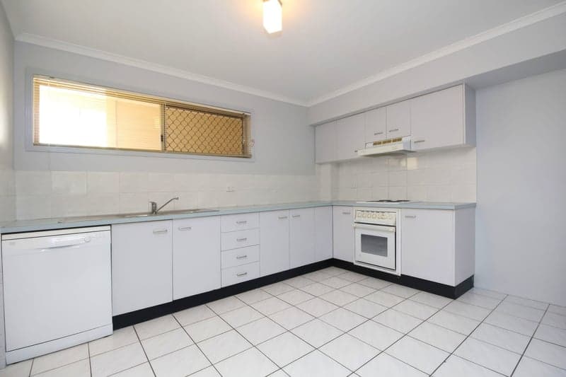 201/1-5 Pine Avenue, Little Bay - Thumbnail 4