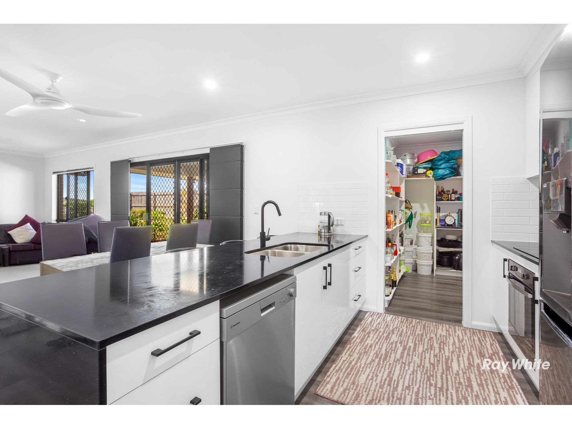 16 Ridgeway Close, Yeppoon QLD 4703, Yeppoon - Thumbnail 5