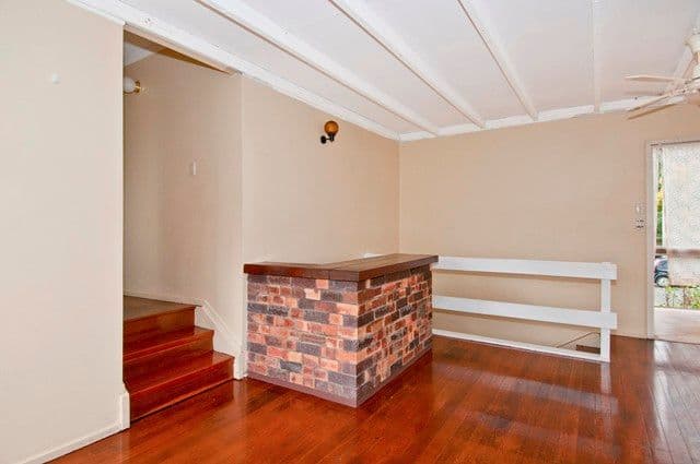 38 Maple Street, KINGSTON QLD 4114, Kingston - Thumbnail 2