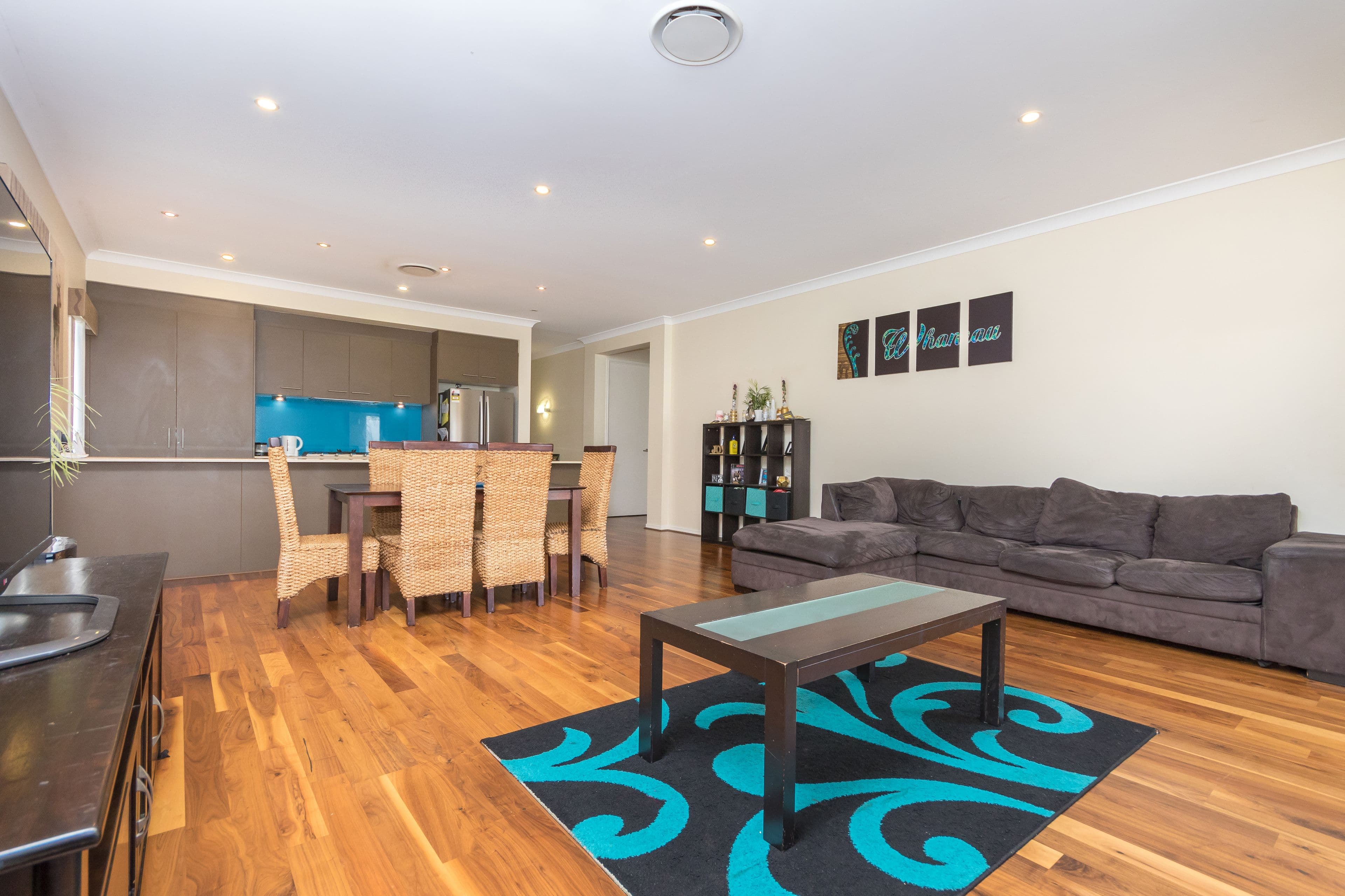 72 Samsonvale Road, Strathpine QLD 4500, Strathpine - Thumbnail 2