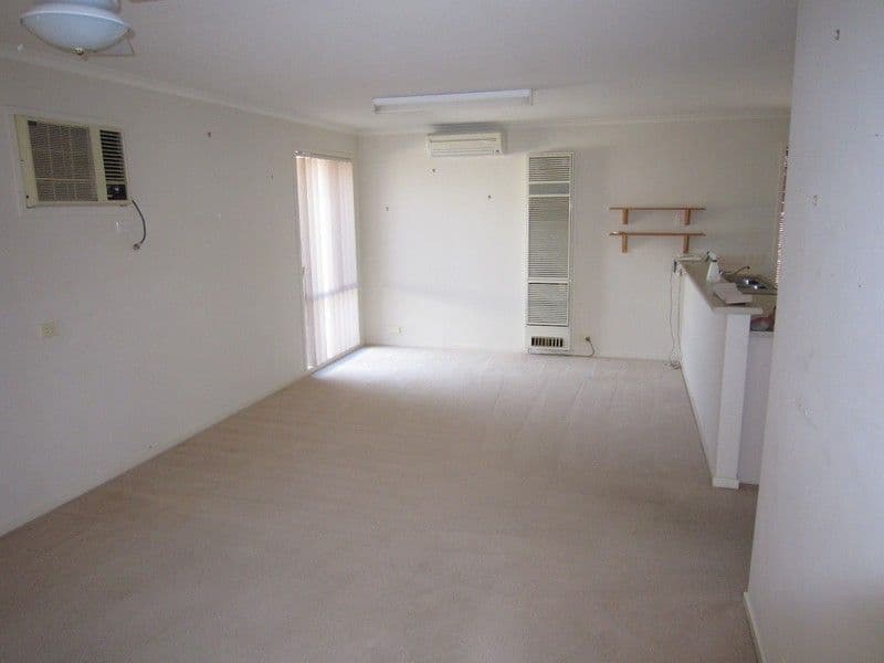 6 Alfred Avenue, ECHUCA VIC 3564, Echuca - Thumbnail 2