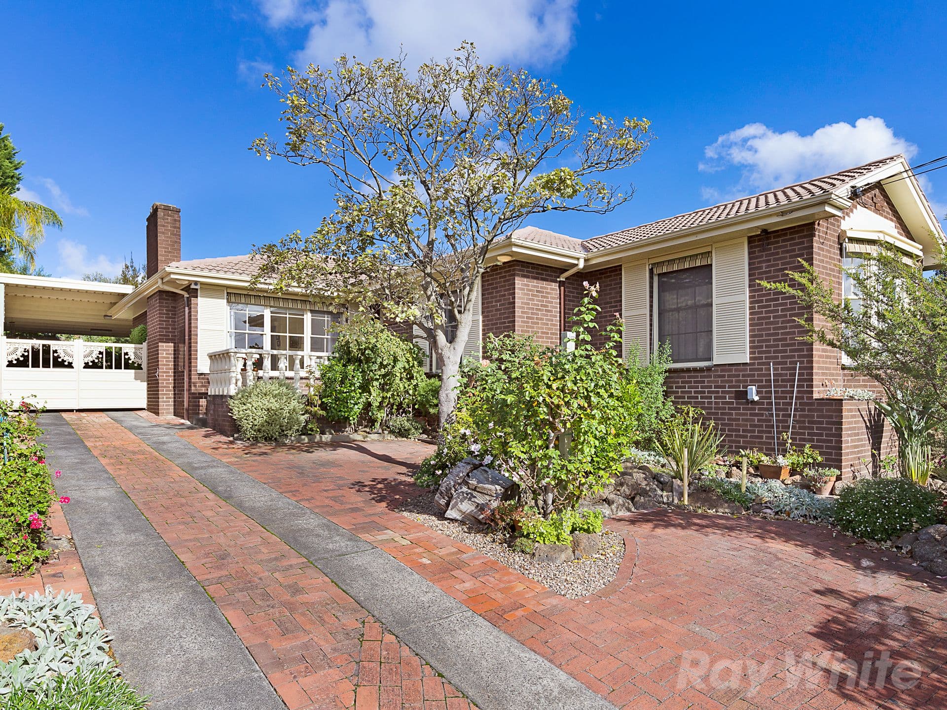 39 Driftwood Drive, Glen Waverley VIC 3150, Glen Waverley - Image 1