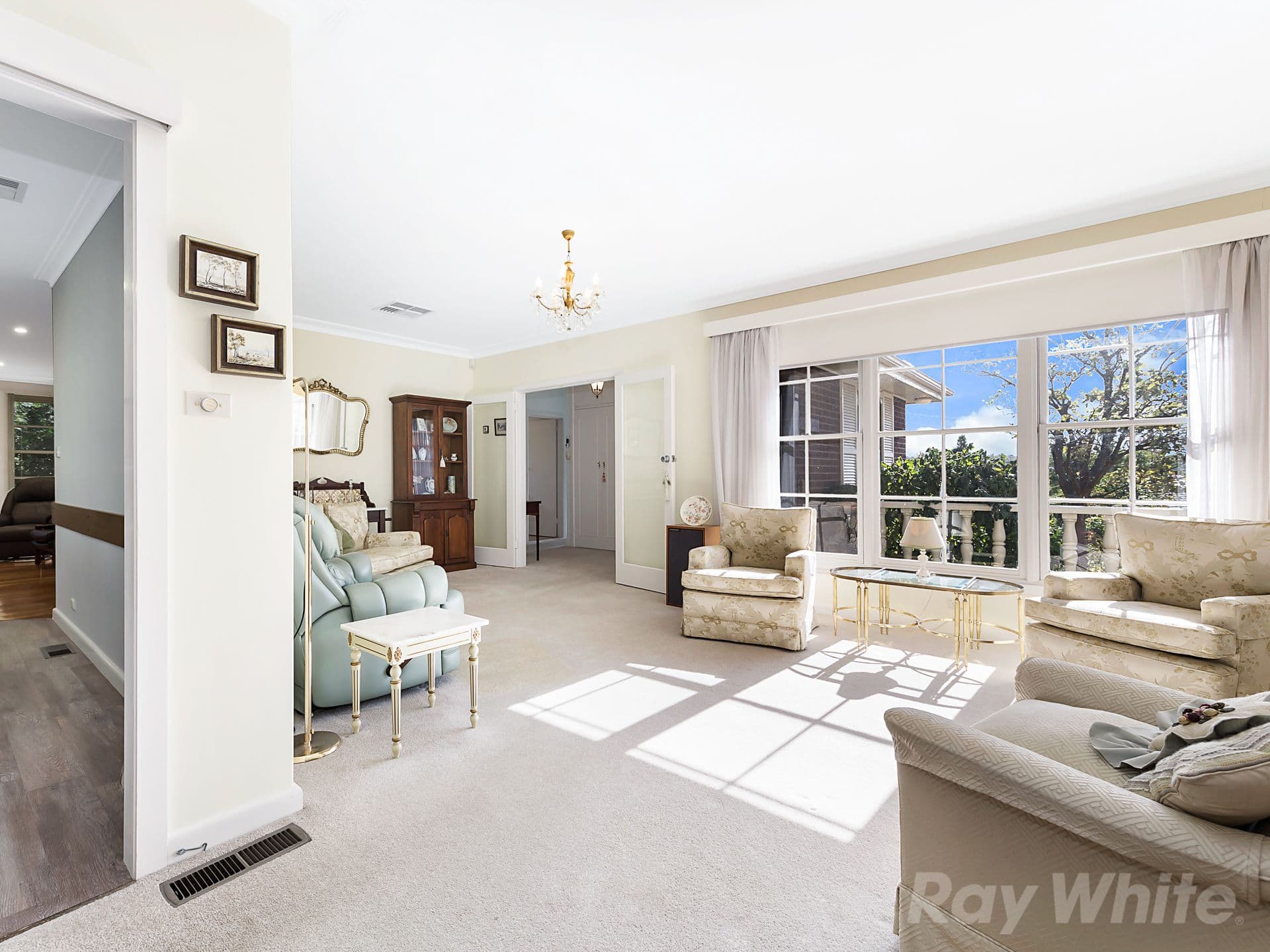 39 Driftwood Drive, Glen Waverley VIC 3150, Glen Waverley - Thumbnail 4