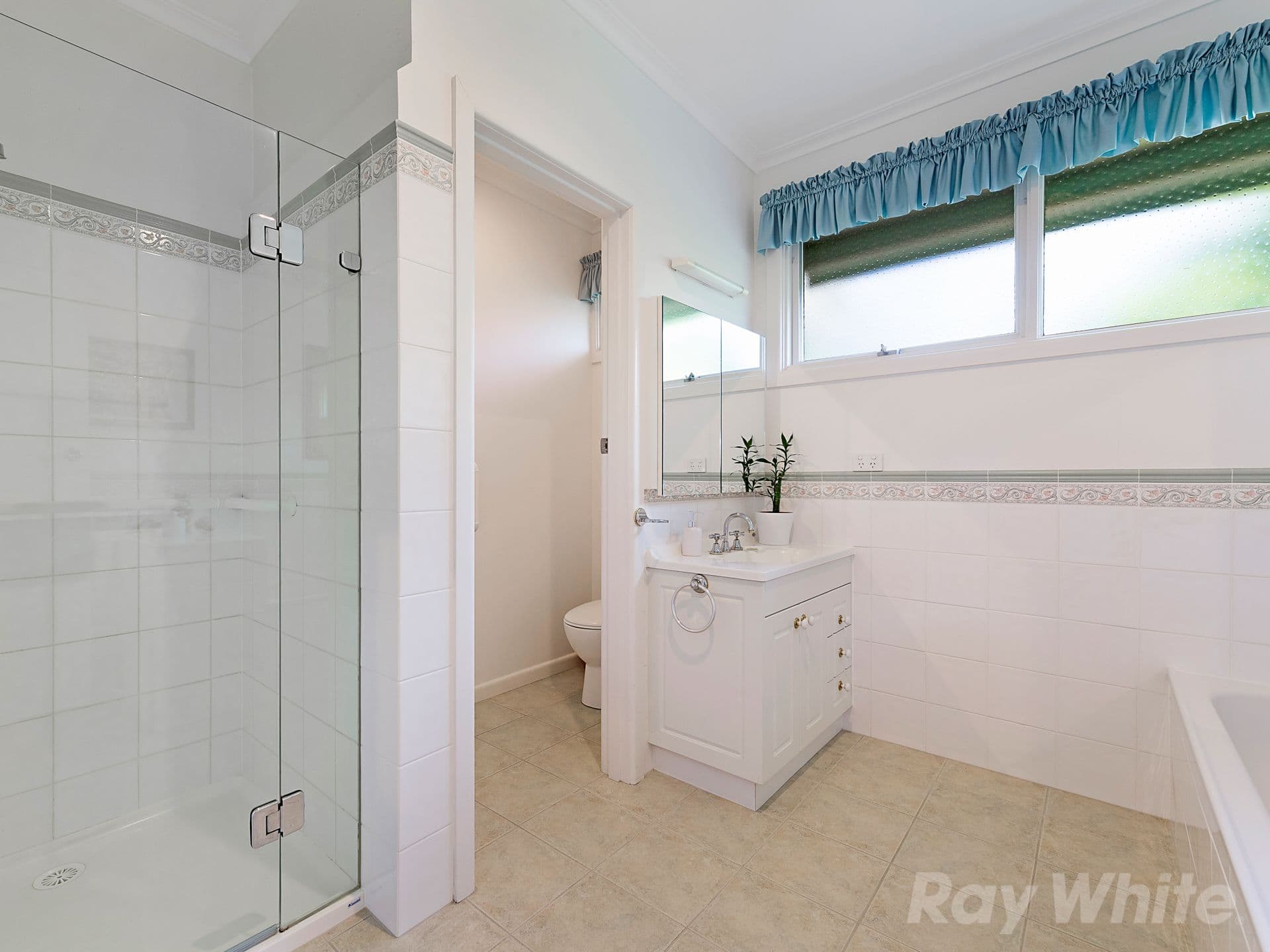 39 Driftwood Drive, Glen Waverley VIC 3150, Glen Waverley - Thumbnail 7