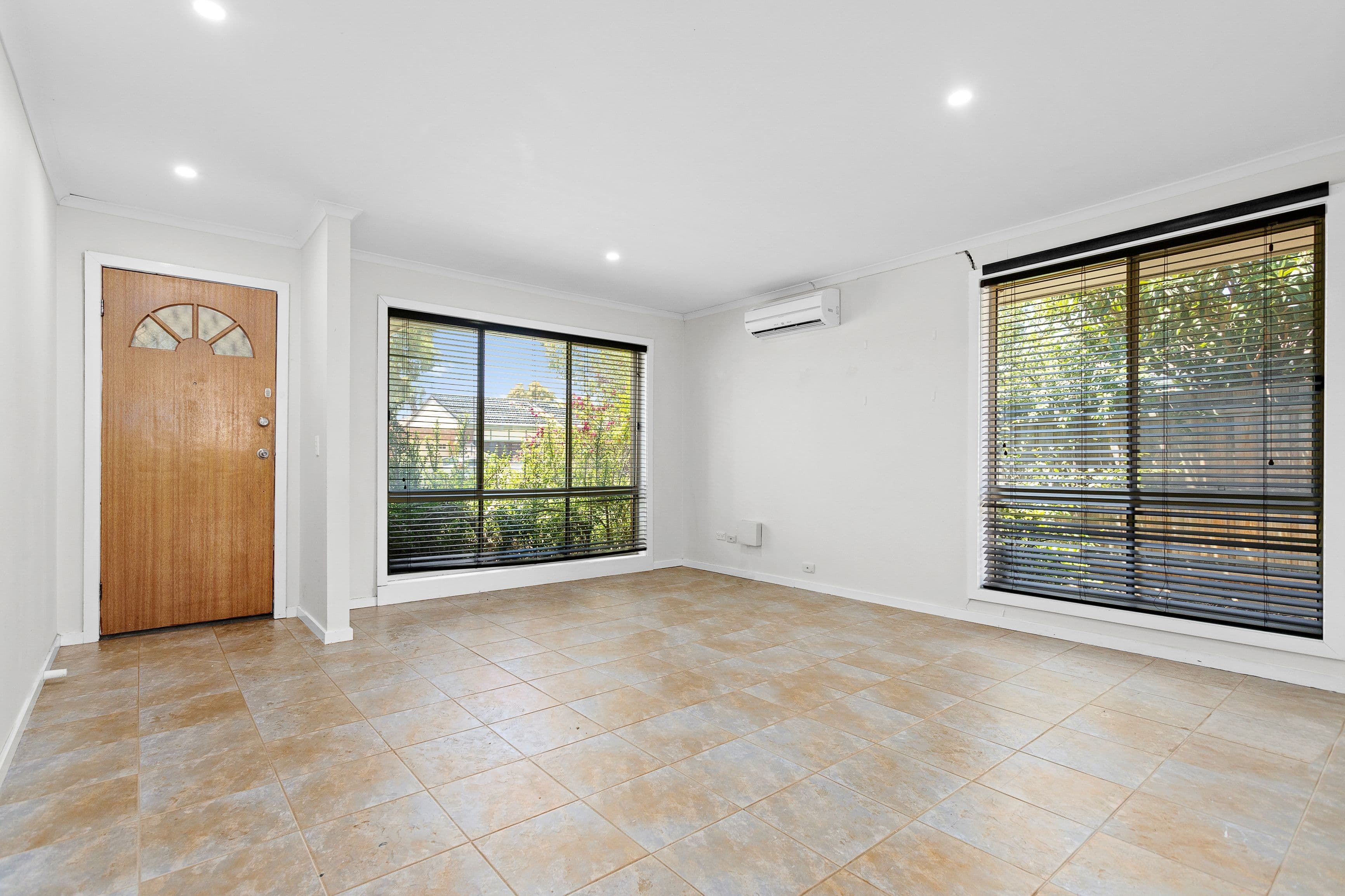20 Hobson Crescent, Mill Park VIC 3082, Mill Park - Thumbnail 5
