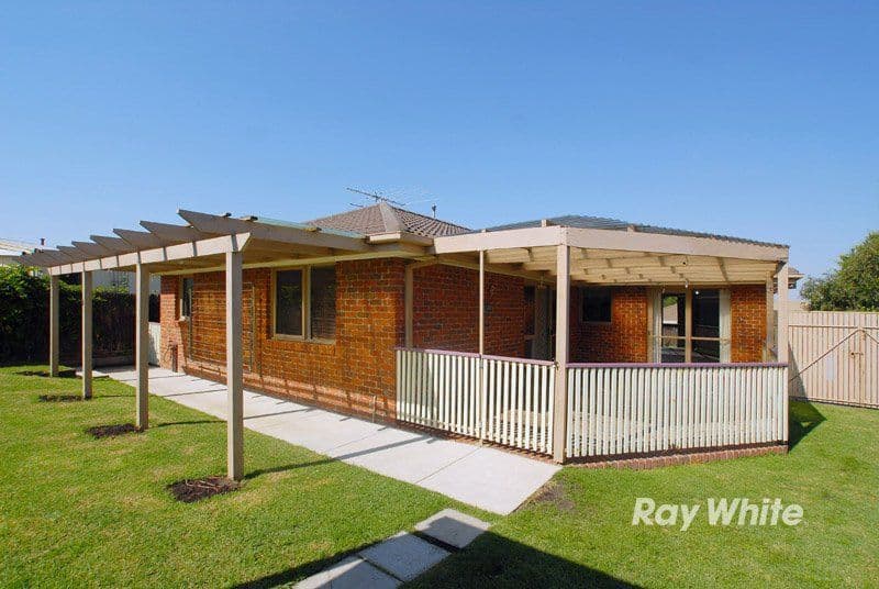 28 Frances Crescent, CRANBOURNE VIC 3977, Cranbourne North - Thumbnail 6