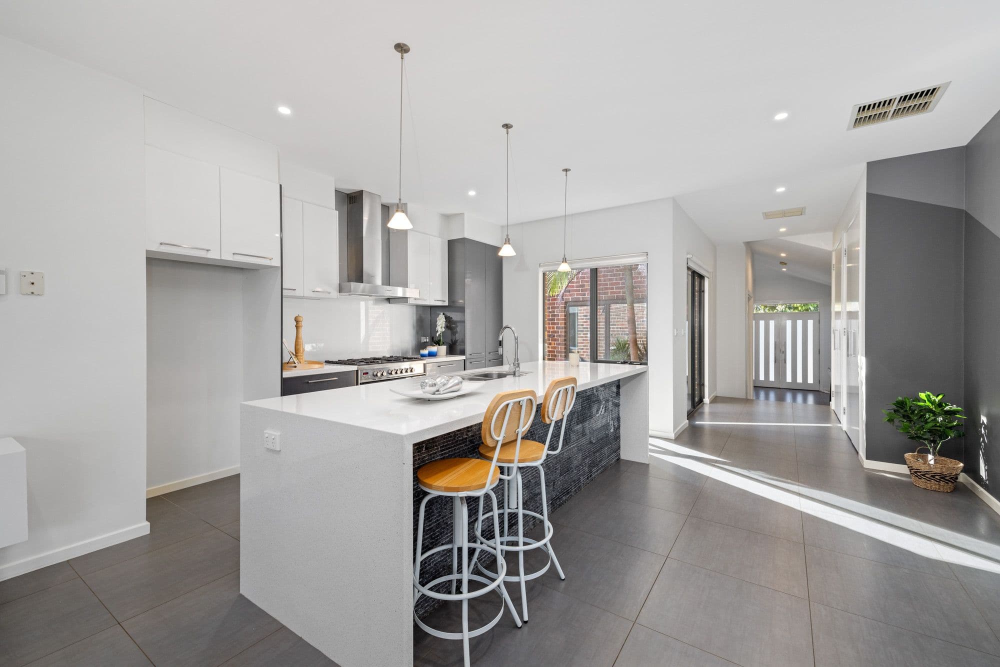 26 Broadwater Street, MANOR LAKES VIC 3024, Manor Lakes - Thumbnail 2