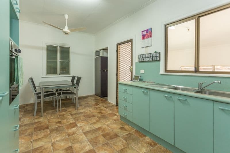 16 Green Street, North Mackay QLD 4740, North Mackay - Thumbnail 4