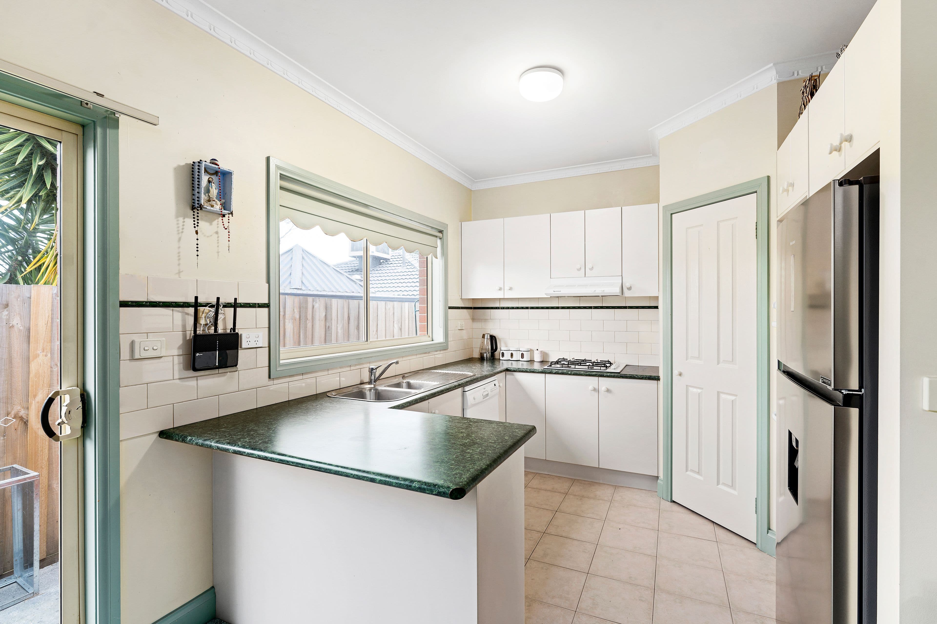 520 Elizabeth Drive, Sunbury VIC 3429, Sunbury - Thumbnail 4
