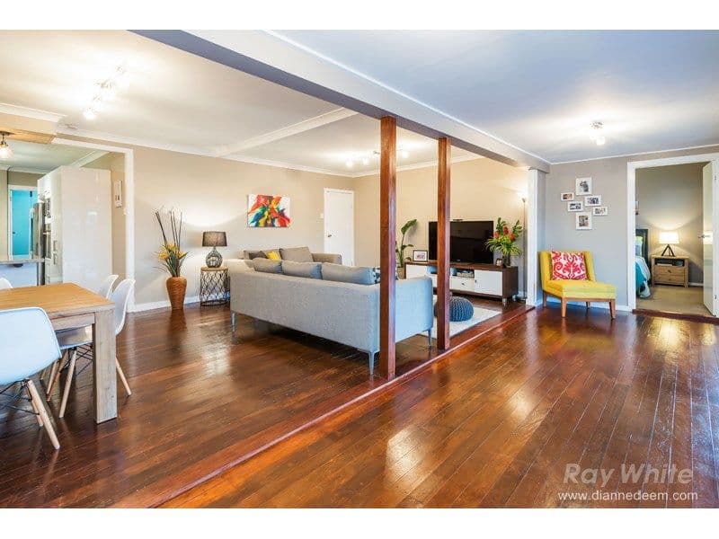 23 Oxley Drive, Holland Park QLD 4121, Holland Park - Thumbnail 4