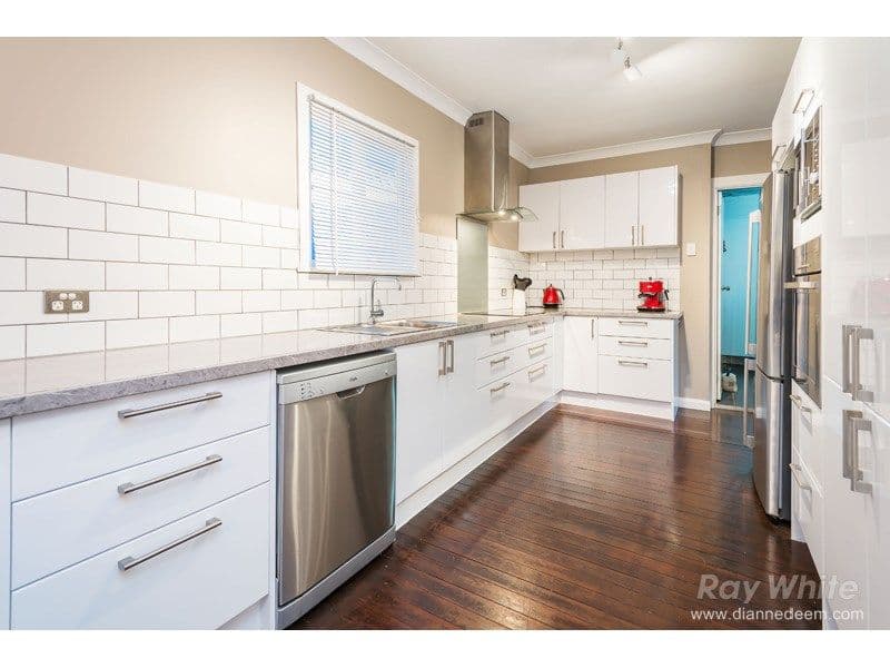 23 Oxley Drive, Holland Park QLD 4121, Holland Park - Thumbnail 6