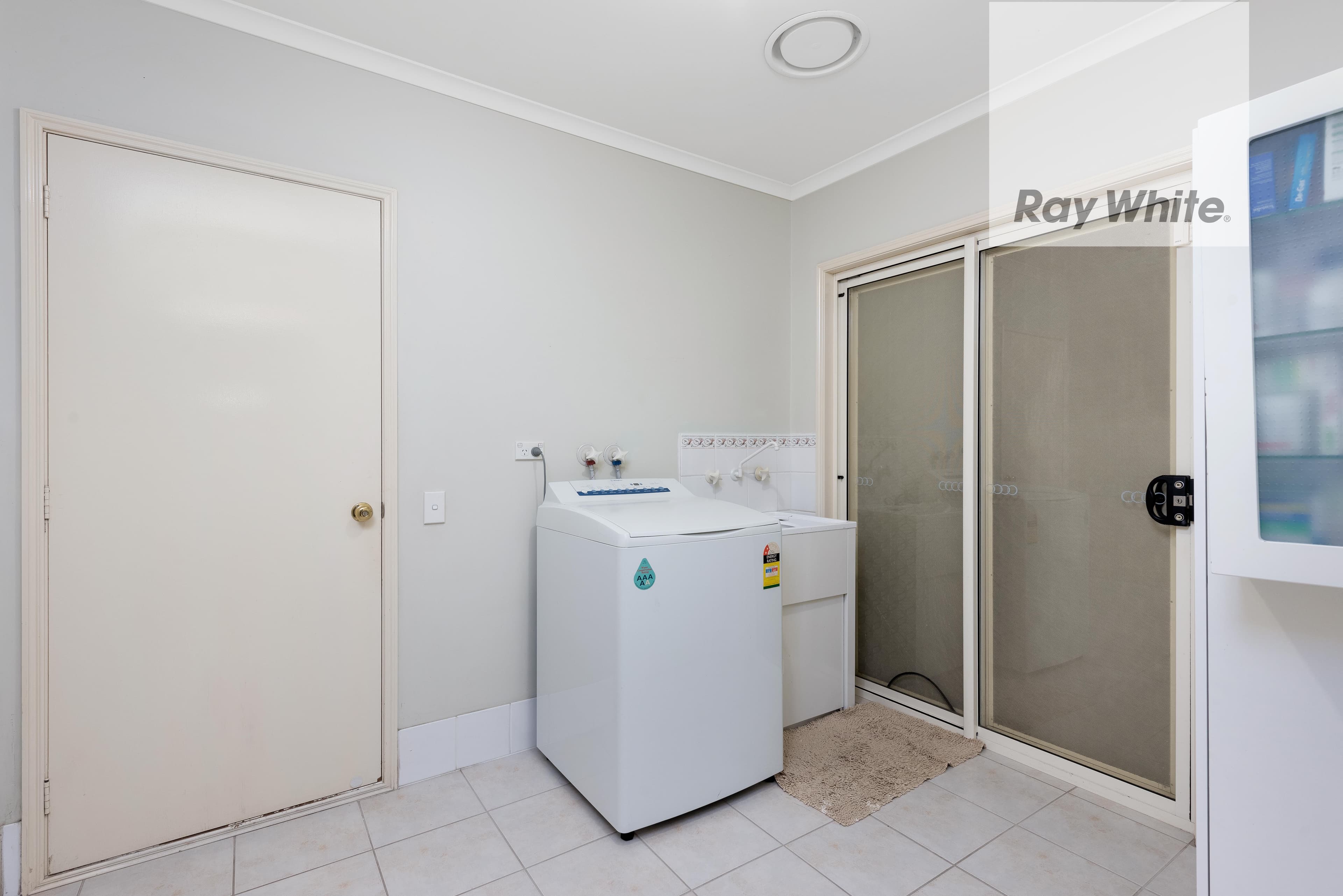 1 Highview Drive, South Morang VIC 3752, South Morang - Thumbnail 8