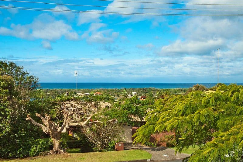 7 Allamanda Avenue, BANORA POINT NSW 2486, Banora Point - Thumbnail 2