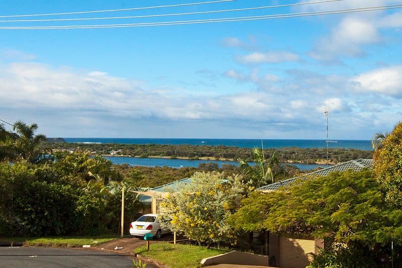 7 Allamanda Avenue, BANORA POINT NSW 2486, Banora Point - Thumbnail 7