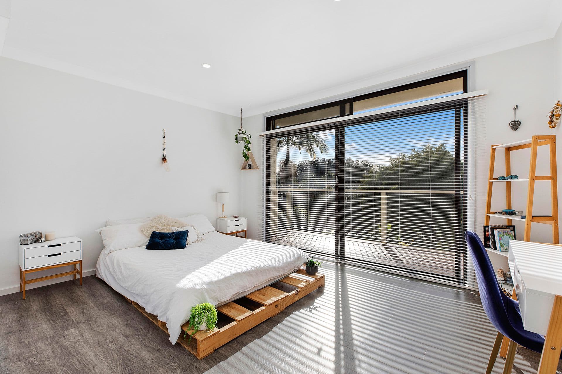 192 Lakedge Avenue, Berkeley Vale - Thumbnail 4
